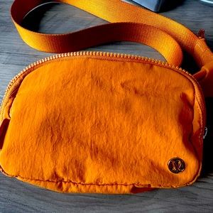 Barely used Lululemon bag